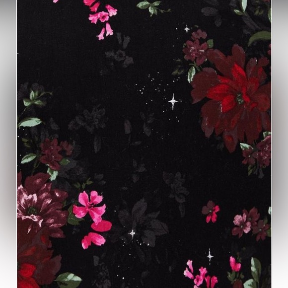 Black Floral Premium Ponte Lace Midi Skirt. Never worn. - Picture 3 of 7